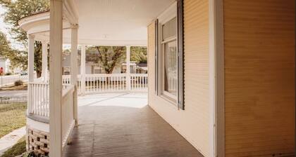 Lovely Victorian Mansion Centrally Located