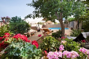 Khuôn viên nơi lưu trú