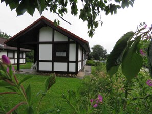 Property grounds - Ferienhaus 88 Mohikaner 40qm bis 5 Personen mit Haustier - Ferienhaus Mohikaner im Feriendorf Altes (Hollern-Twielenfleth)