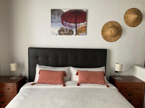 Habitación clásica doble, baño privado, vistas a la ciudad (Anis Estrellado)
