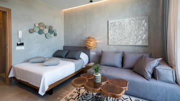 Junior Suite with Old Town View | 1 bedroom, in-room safe, individually decorated, individually furnished