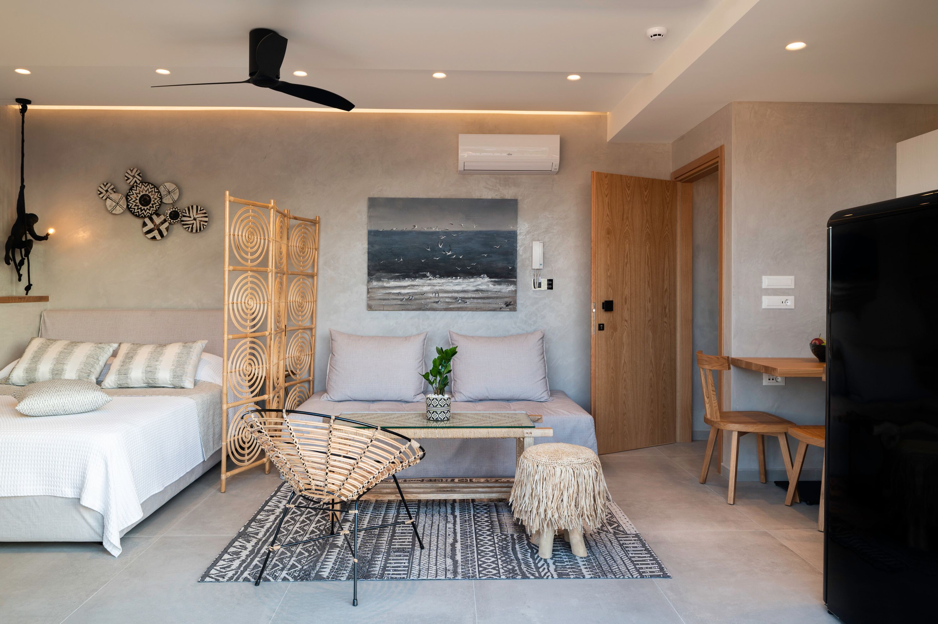 Superior Suite with Panoramic View | 1 bedroom, in-room safe, individually decorated, individually furnished