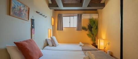 Deluxe Cabin, 3 Bedrooms, Non Smoking