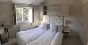 2 chambres, fer et planche à repasser, lit parapluie, Wi-Fi gratuit