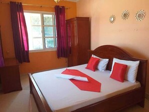 Executive Villa | 5 bedrooms, individually furnished, iron/ironing board, free WiFi - SALAAM LETTING MIGOMBANI VILLA (Zanzibar Town)