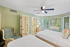 3 soverom, strykejern/-brett, wi-fi og sengetøy