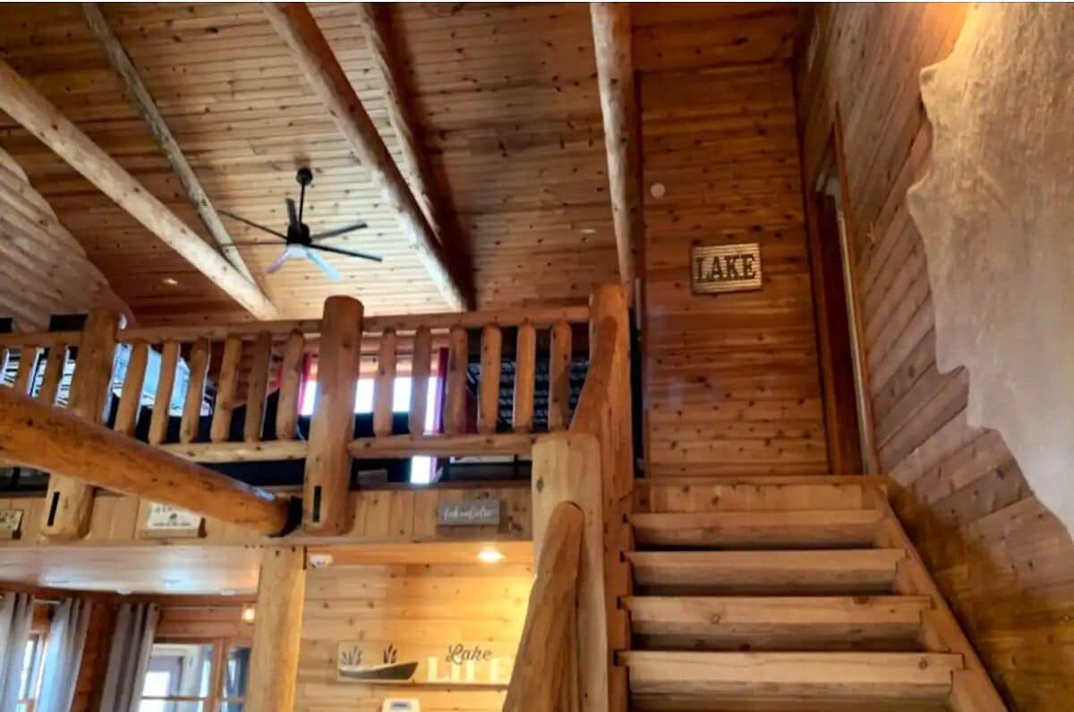 Stairs to the 2nd floor (loft and bedroom)!