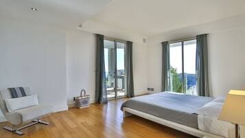 4 chambres, fer et planche Ă  repasser, Wi-Fi, draps fournis