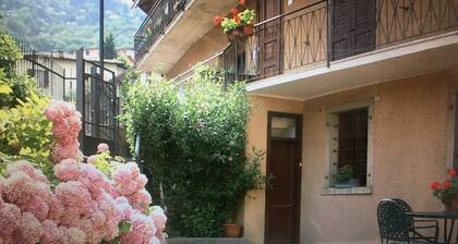 IN THE HISTORIC CENTER BETWEEN THE LAKE AND THE MOUNTAINS