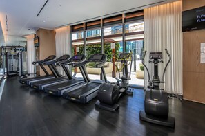 Fitness facility - ★LUXURIOUS★ King Suite Located at SLS LUX Building (Miami)
