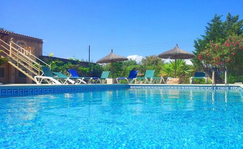 Beautiful Holiday Home "Can Bril" with Pool, Wi-Fi, Fans and Terrace