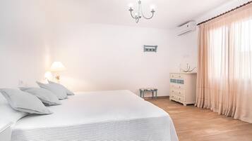 2 habitaciones, tabla de planchar con plancha y wifi gratis