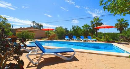 Finca "Can Cova" avec piscine privée et Wi-Fi