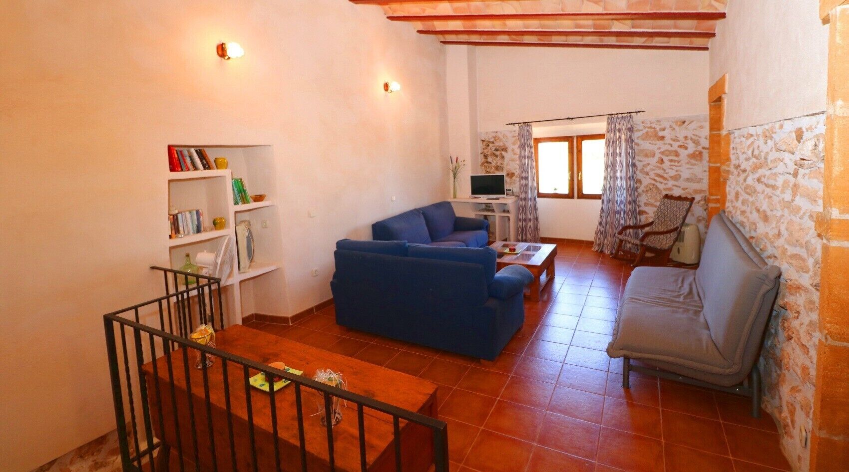 Télévision, cheminée