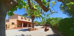 Exterior - Finca "Alcoraia" with Private Pool, Terrace and Wi-Fi (Campos)