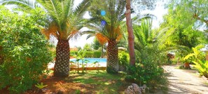 Property grounds - Holiday Home "Can Crestall" with Garden, Pool, Terrace, Wi-Fi and Air Conditioning (Campos)