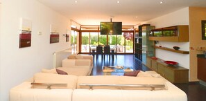 Televisie en een dvd-speler