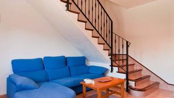 Fernseher, Kamin, DVD-Player, Tischtennisplatte