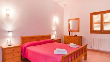 3 Schlafzimmer, Bügeleisen/Bügelbrett, kostenloses WLAN, Bettwäsche