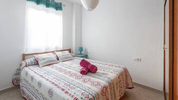 2 Schlafzimmer, Bügeleisen/Bügelbrett, kostenloses WLAN, Bettwäsche