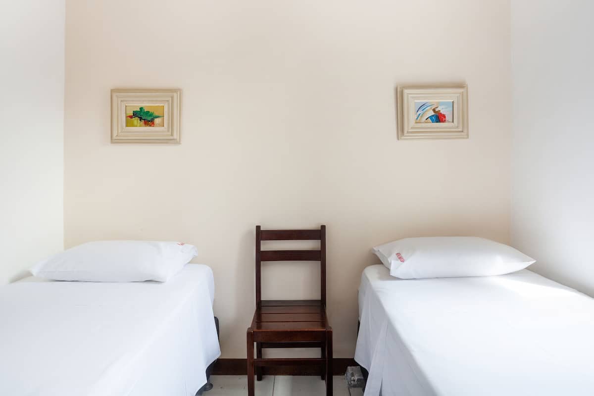 Wifi gratis y ropa de cama