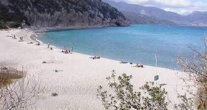 Villetta Vicino al Mare - Primo Piano - 2-4 Posti Letto IUN Q3564