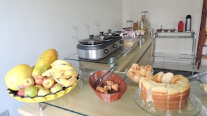 Desayuno estilo bufé