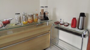 Desayuno estilo bufé