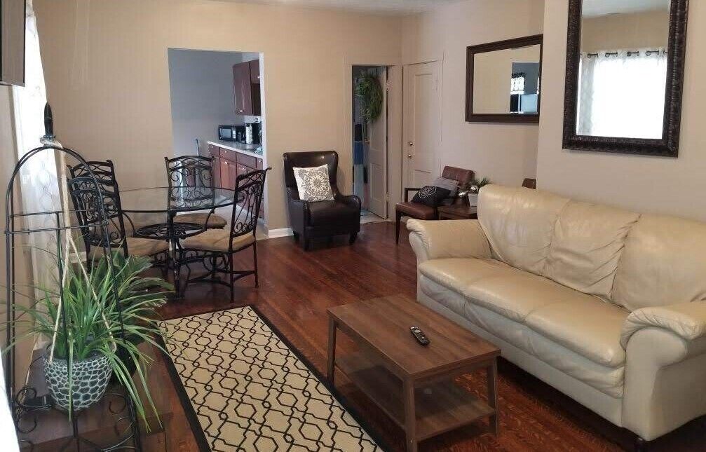*The Magnificent Lion King*1BDRM Free Parking