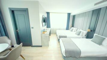 1 bedroom, Egyptian cotton sheets, premium bedding, memory foam beds