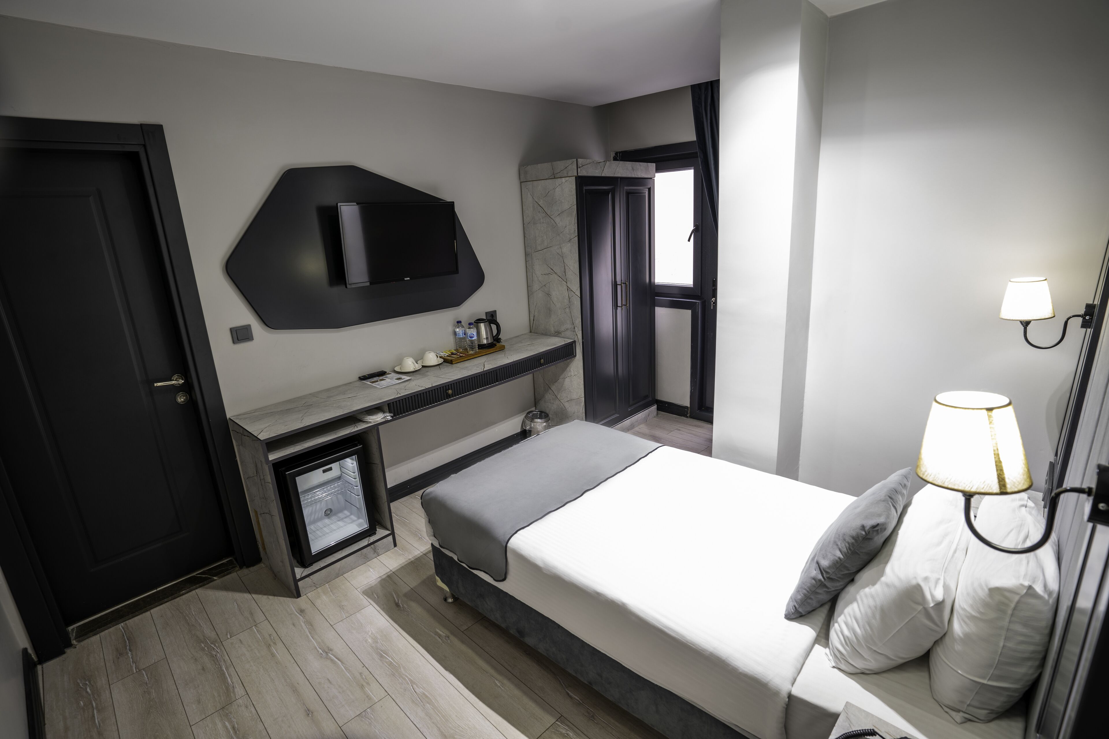 Photo - Express Plus Hotel