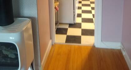 Loft apartment near Merriam Hospital