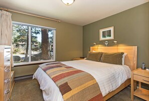 Condo, Plusieurs lits, foyer, vue sur la montagne (Horizons ) | 1 chambre, décor unique, ameublement unique, accès au Wi-Fi (inclus)