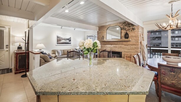 Interior - Walk to ski & Ajax Views (Aspen)