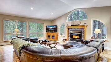 House, Multiple Beds, Hot Tub, Mountain View (Nestled Pines Retreat) | Living area | 42-inch flat-screen TV with digital channels, fireplace
