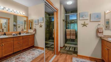 Condo, Multiple Beds, Patio, Mountain View (Alpine Way) | Bathroom | Hair dryer, towels
