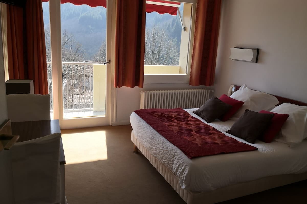 blackout curtains, iron/ironing board, free wifi, bed sheets