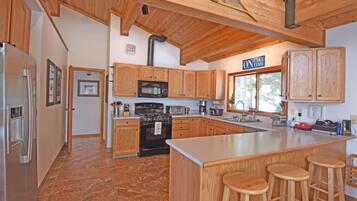 House, Berbilang Katil, Patio, Mountain View (Vista Point) | Dapur peribadi | Peti sejuk, ketuhar gelombang mikro, ketuhar, dapur