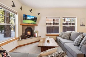 Townhome, Multiple Beds, Patio, Mountain View (Sunny Woods Acres) | Living area | 42-inch flat-screen TV with digital channels, fireplace