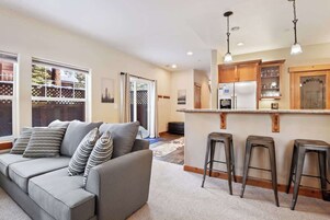 Townhome, Multiple Beds, Patio, Mountain View (Sunny Woods Acres) | Living area | 42-inch flat-screen TV with digital channels, fireplace