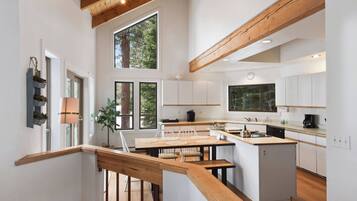 House, Berbilang Katil, Patio, Mountain View (Incline Village Manor) | Dapur peribadi | Peti sejuk, ketuhar gelombang mikro, ketuhar, dapur