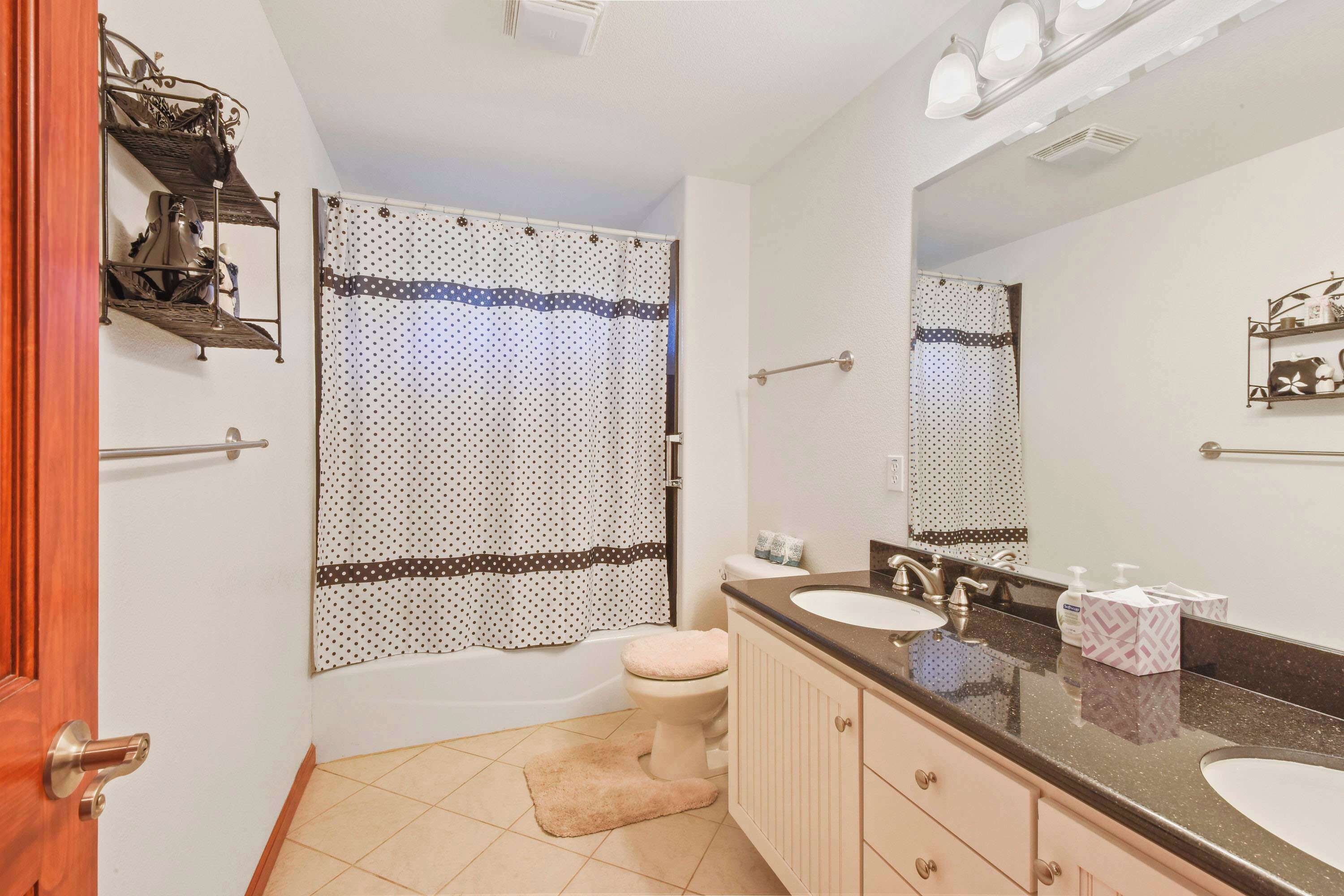 House, Multiple Beds, Balcony, Mountain View (Mule Meadows) | Bathroom | Hair dryer, towels