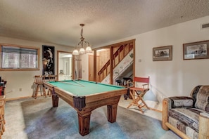 Games room - Bear Haus - Fur Babies Welcome! (South Lake Tahoe)