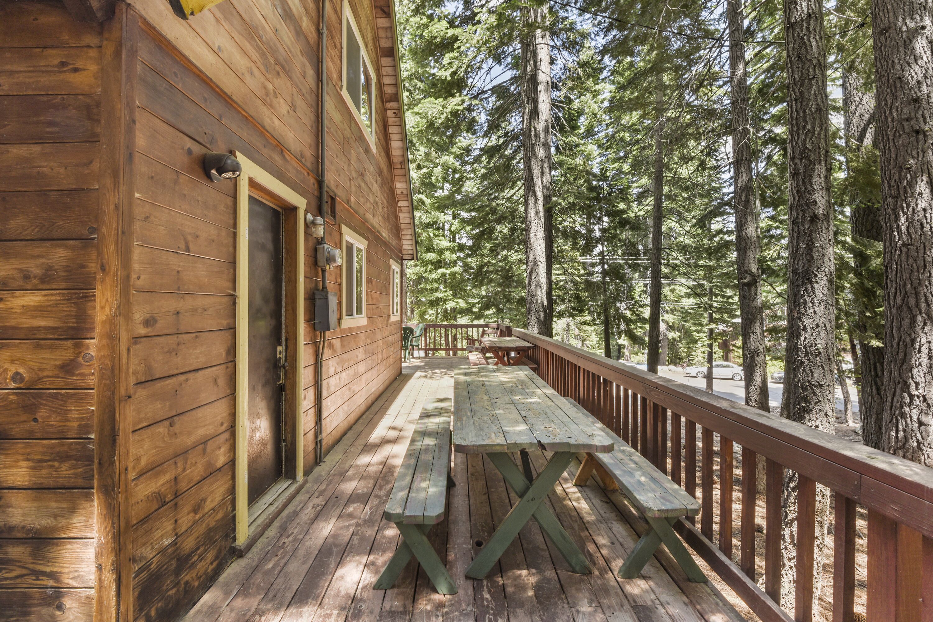 House, Multiple Beds, Balcony, Mountain View (Chambers Landing Chalet) | Balcony
