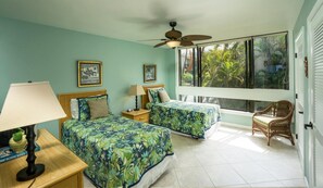 Condo, Multiple Beds (Surf & Racquet Club #3-201)