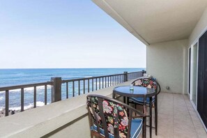 Condo, Multiple Beds, Balcony, Ocean View (Banyan Tree #305) | Balcony