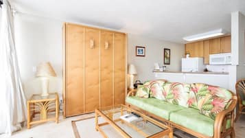 Condo, Multiple Beds (Kona Reef #A12) | Living room