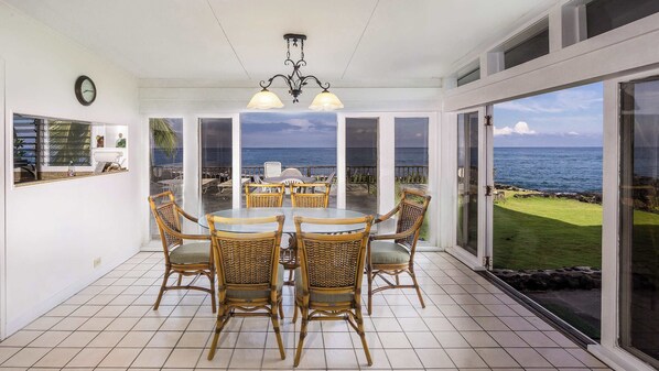 House, Multiple Beds, Patio, Ocean View (Kaikea Hale) | Dining - Kaikea Hale Oceanfront Paradise (Kailua-Kona)