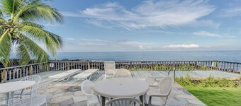 Kaikea Hale Oceanfront Paradise
