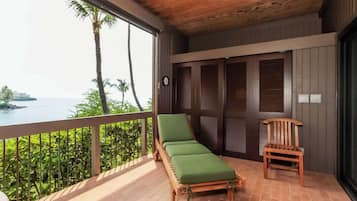 Condo, Multiple Beds, Lanai, Ocean View (Kanaloa At Kona #3701) | Property grounds